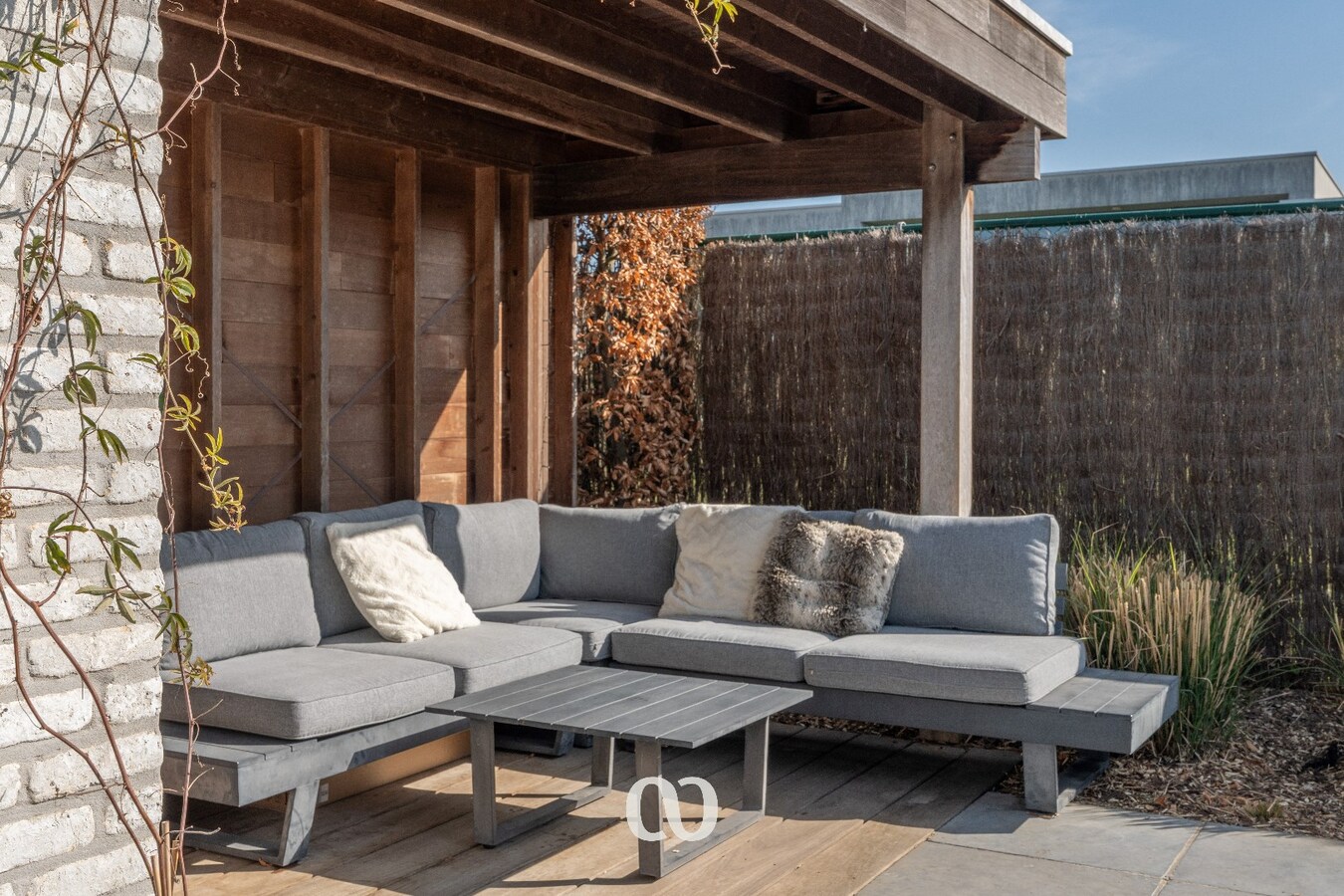 Recent gebouwde villa op rustige locatie 