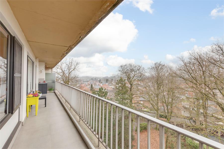 Unieke opportuniteit: instapklaar en lichtrijk appartement in rand van Gent 