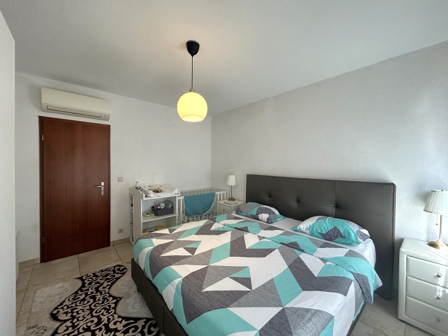 Instapklaar appartement met 2 slpk. in centrum Geel 