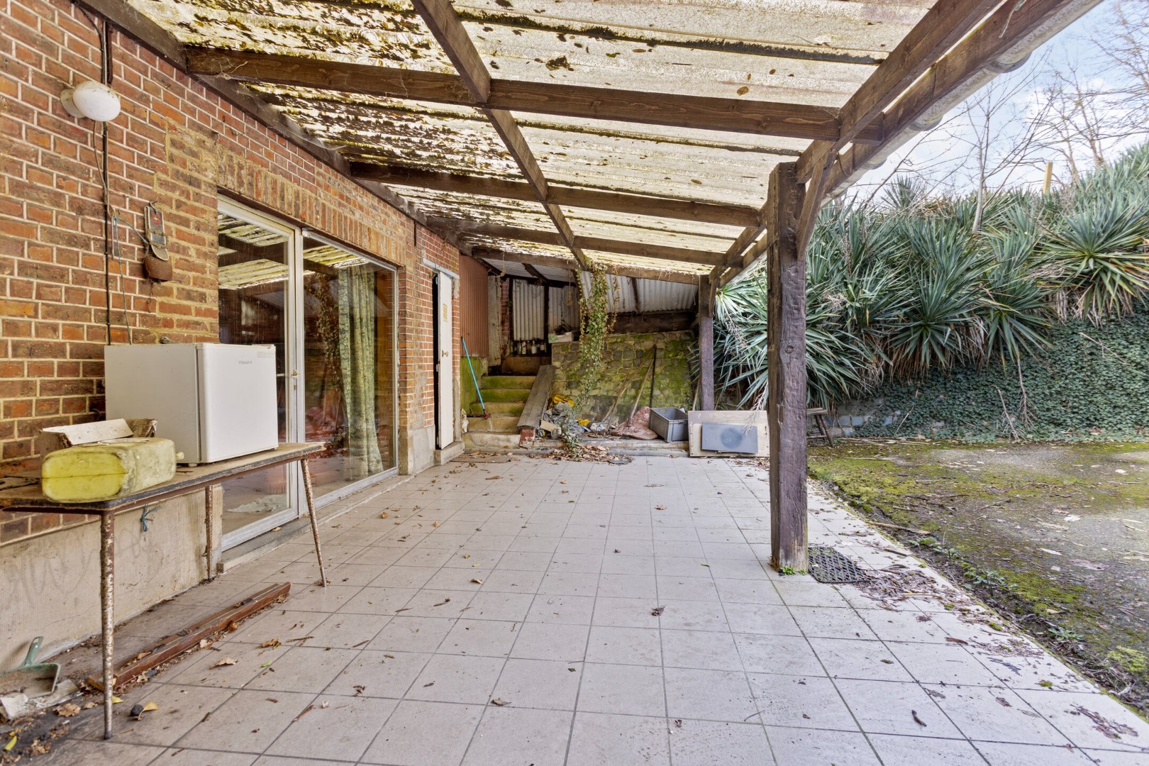 Uniek project: te renoveren woning op een perceel van bijna 1 hectare in Kessel-Lo. 