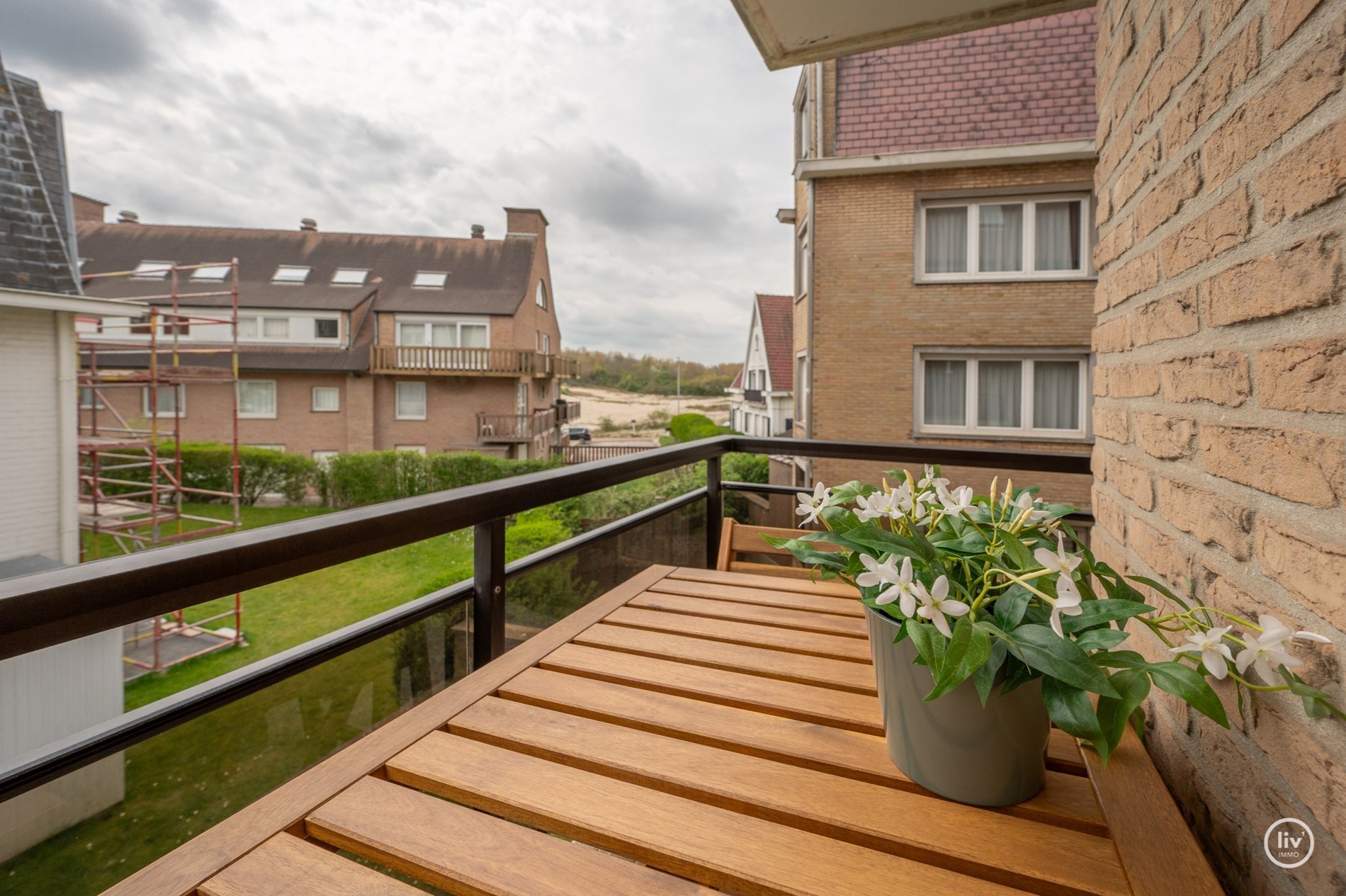 Appartement élégamment rénové avec 3 chambres dans un emplacement de premier choix à Duinbergen - à seulement 100 mètres de la digue! 