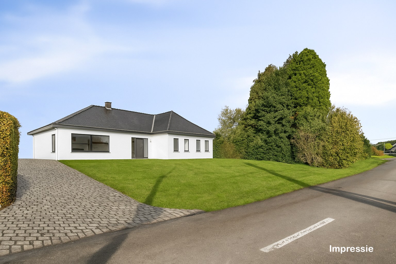 Te renoveren gezinswoning met 4 slpk. op een royaal perceel van 36a 75ca te Balen-Hulsen 