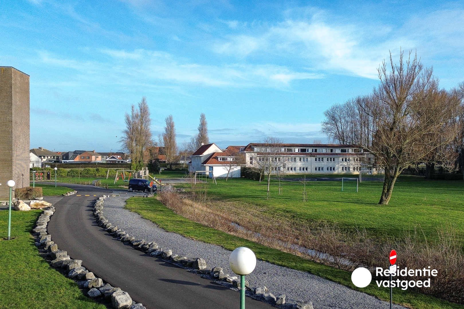 Gemeubeld éénslaapkamerappartement met terras en kelderberging in Park Atlantis, De Haan 