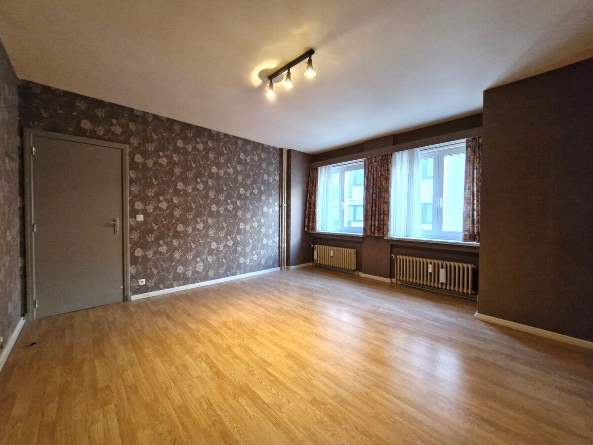 OPENDEURDAG 1/05/2026, 9:30 tot 12:00. Groot hoekappartement met open zicht over de markt te Blankenberge 