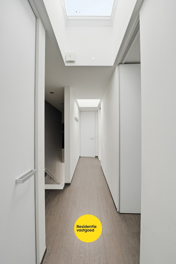 Ruime lichtrijke nieuwbouwvilla in centrum Oudenburg 