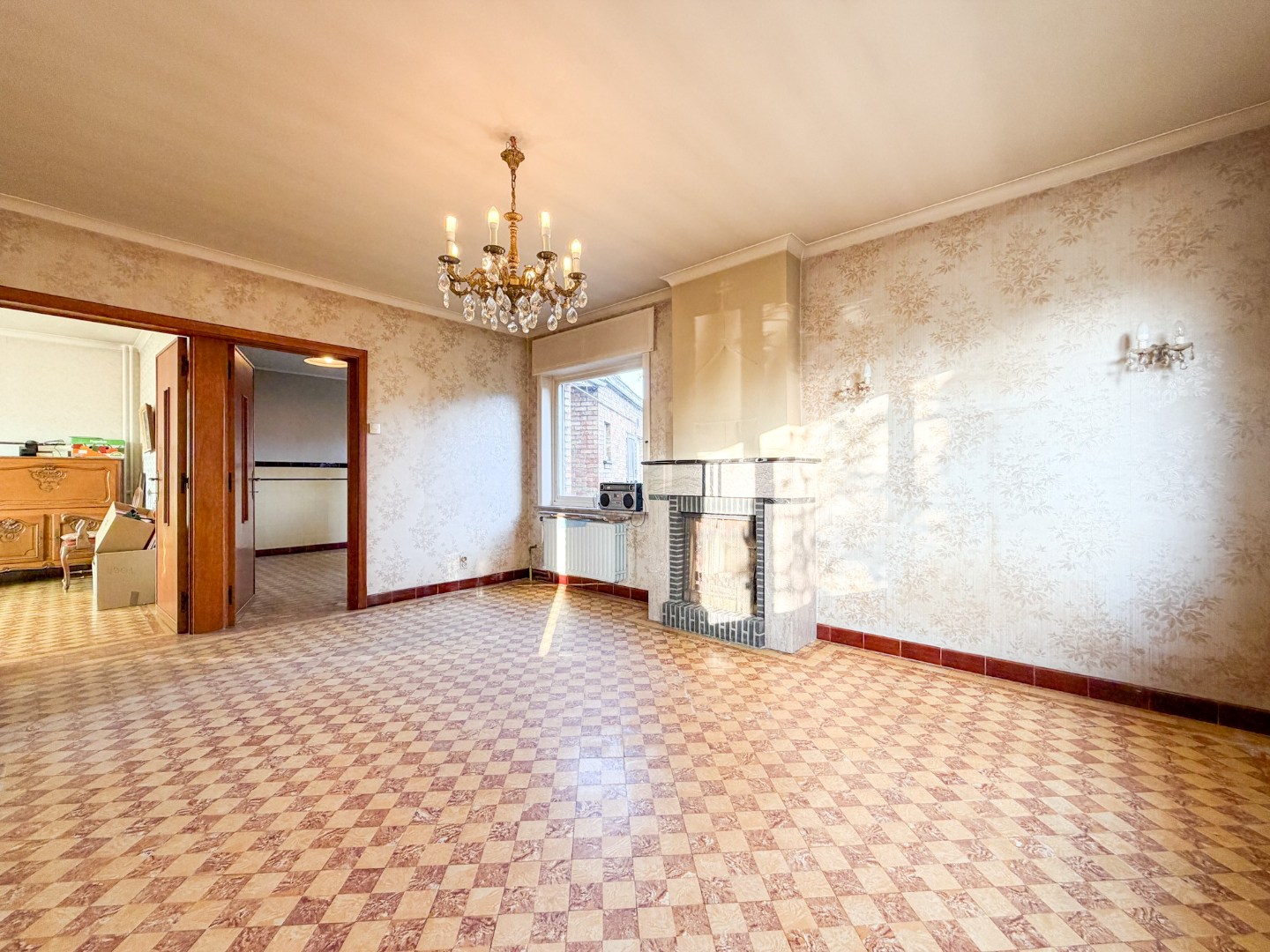 Te renoveren gezinswoning (433 m²), 3 slpk, garage en tuin, Torhout 