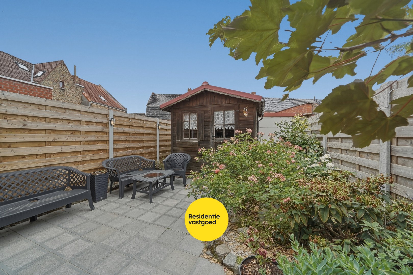 Verzorgde woning met garage op centrale ligging te Roeselare 
