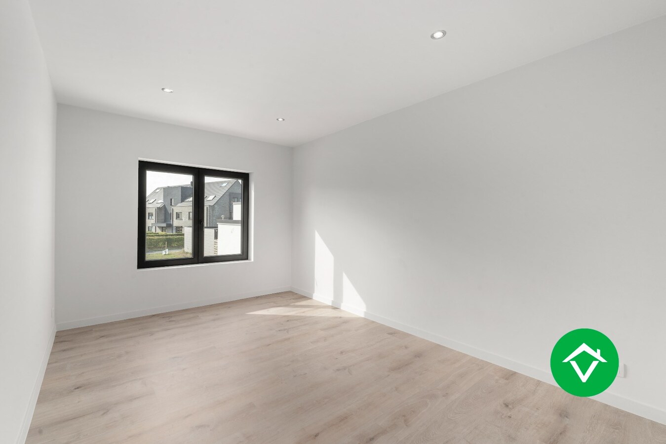 Volledig gerenoveerde gezinswoning met karakter in hartje Bredene-Dorp 