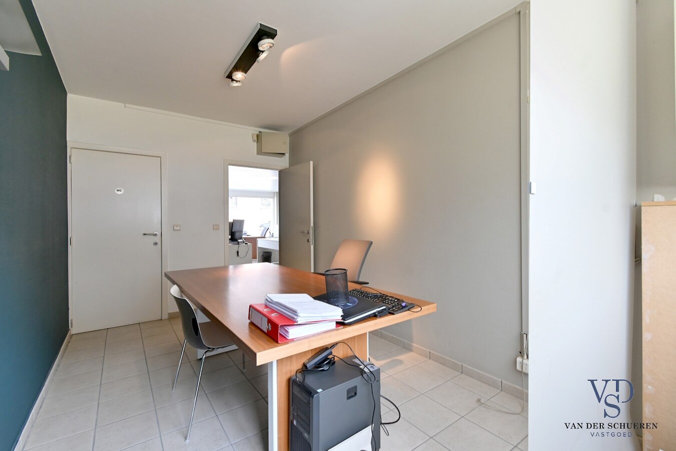 Uitstekend gelegen winkelruimte. 