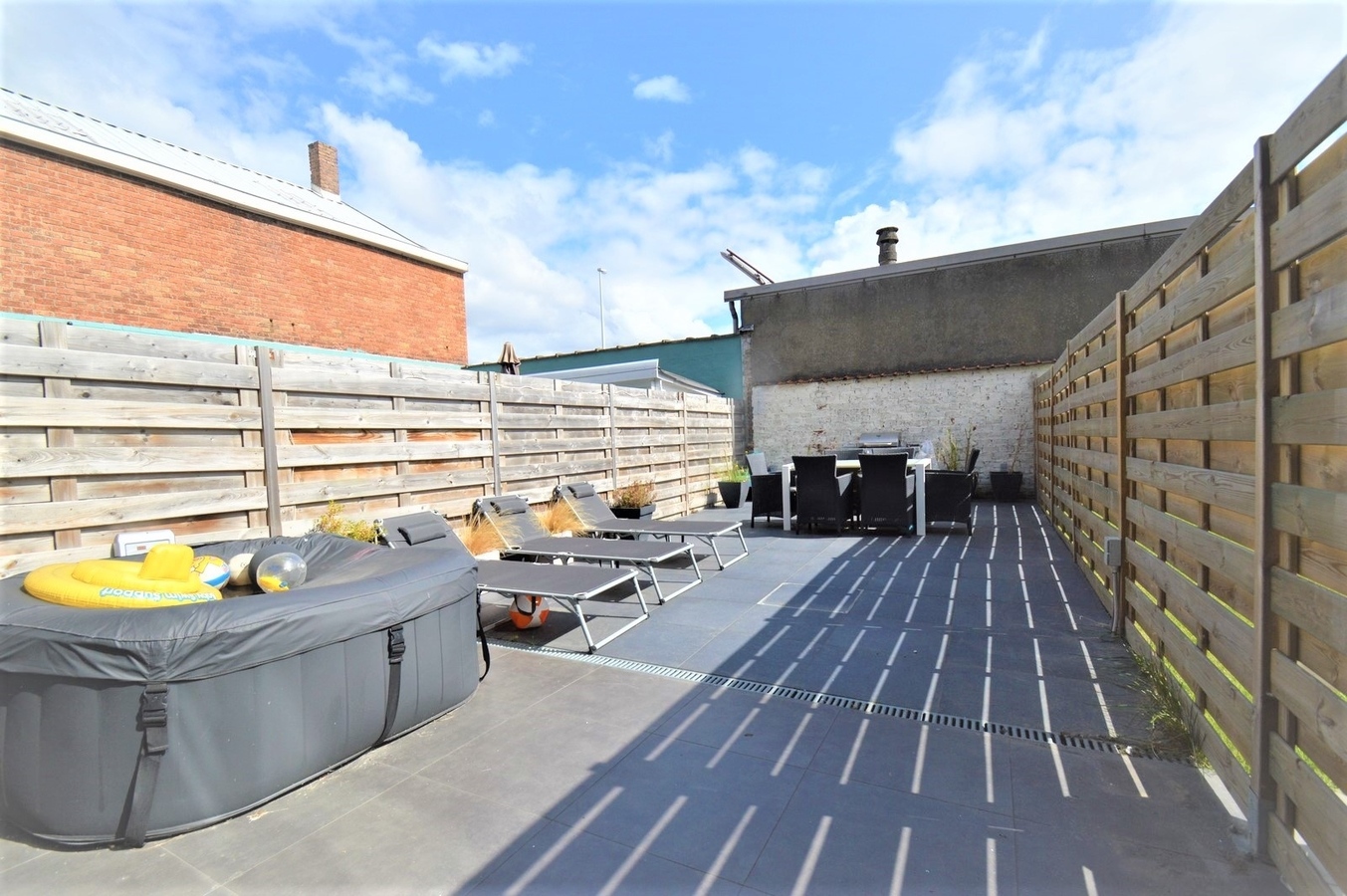 Trendy, recente woning met zongerichte tun - Zeebrugge 