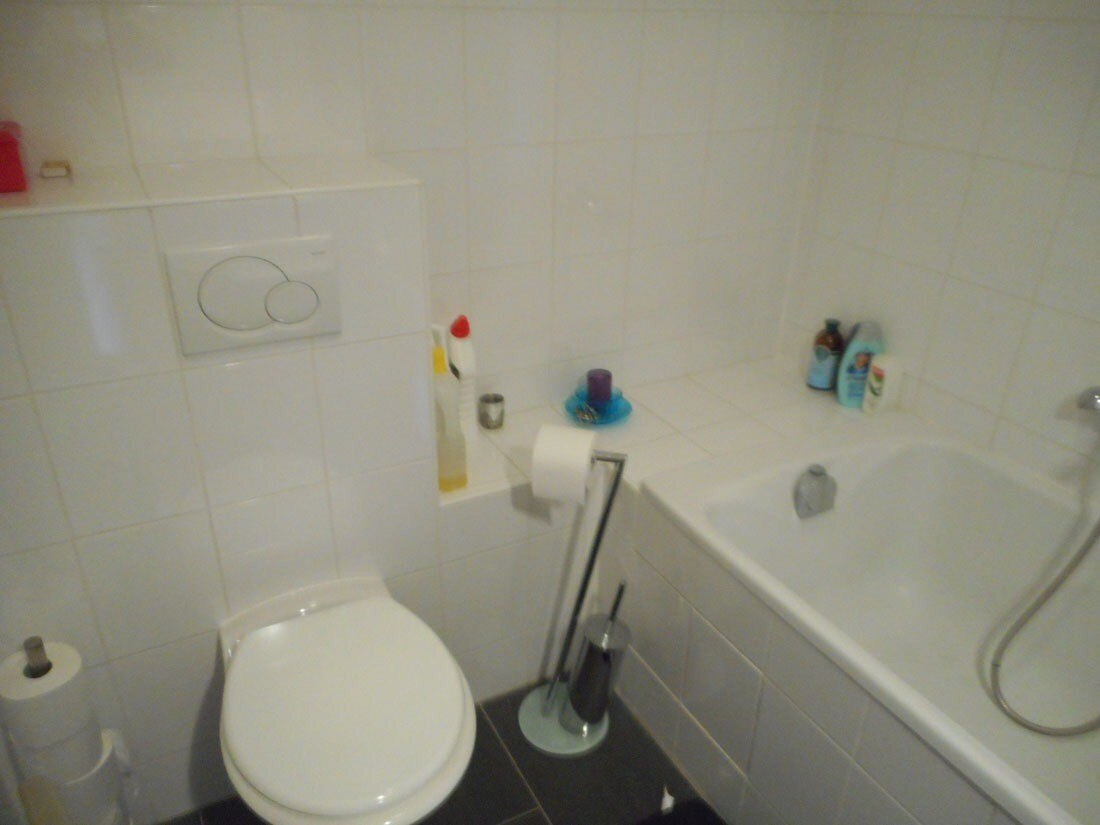 GUNSTIG gelegen appartement te LANAKEN 