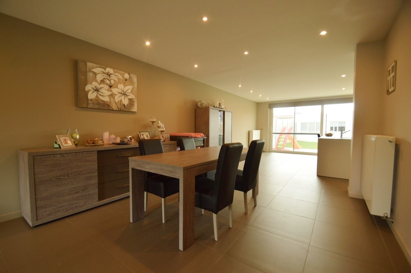 Knap gerenoveerde gezinswoning met tuin - Zeebrugge 