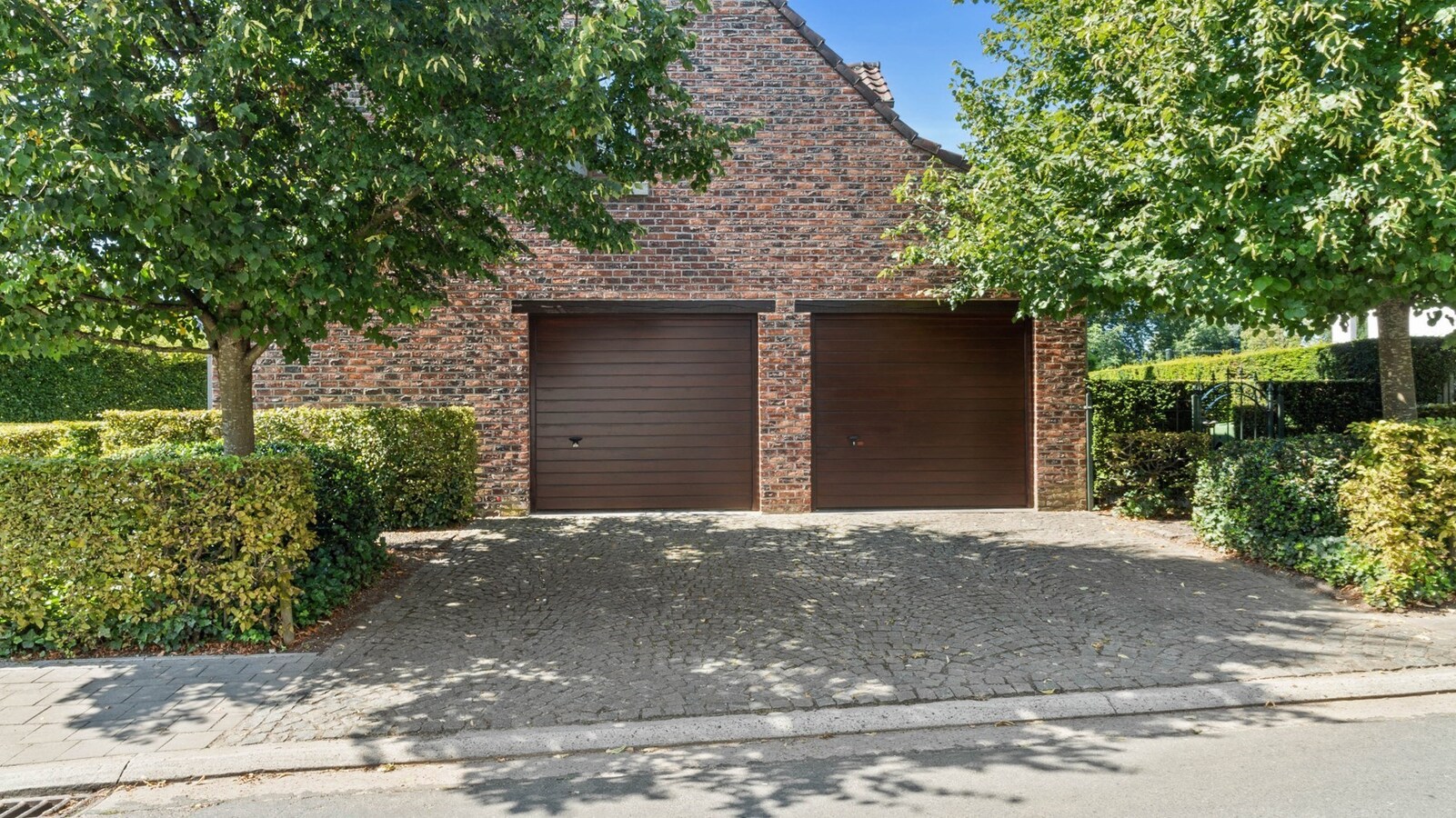 Instapklaar, energiezuinig landhuis op rustige locatie 