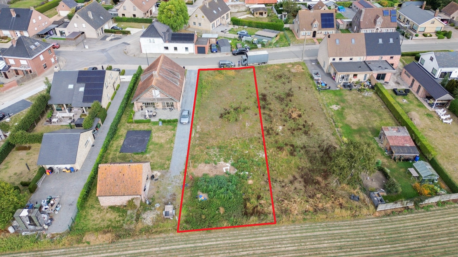 Mooi gelegen perceel bouwgrond voor open bebouwing, 804 m², Bovekerke. 