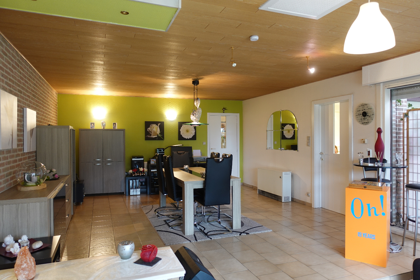 Ruime woning met handelsruimte in centrum 