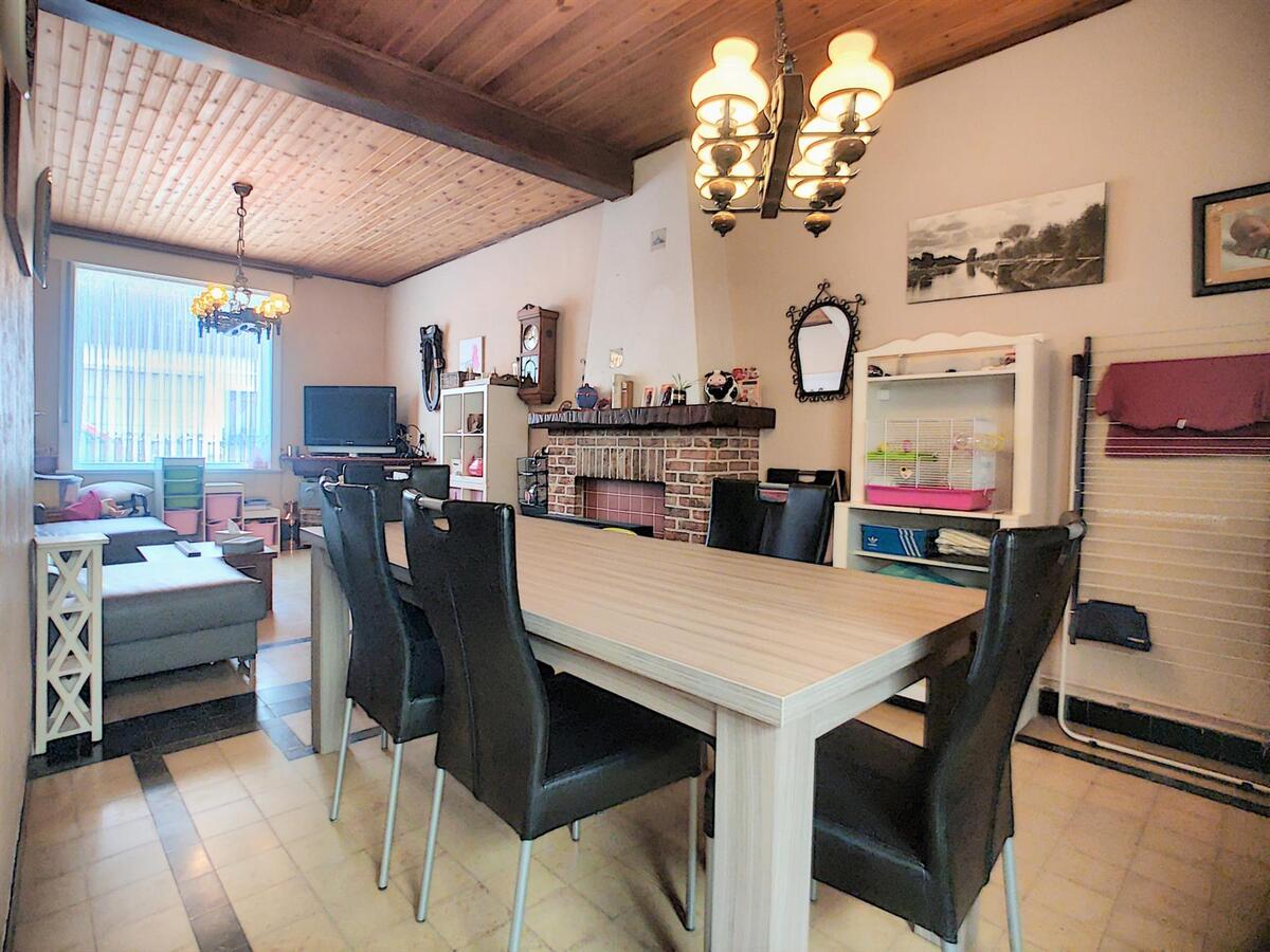 Ruime gezinswoning met tuin - Heist 