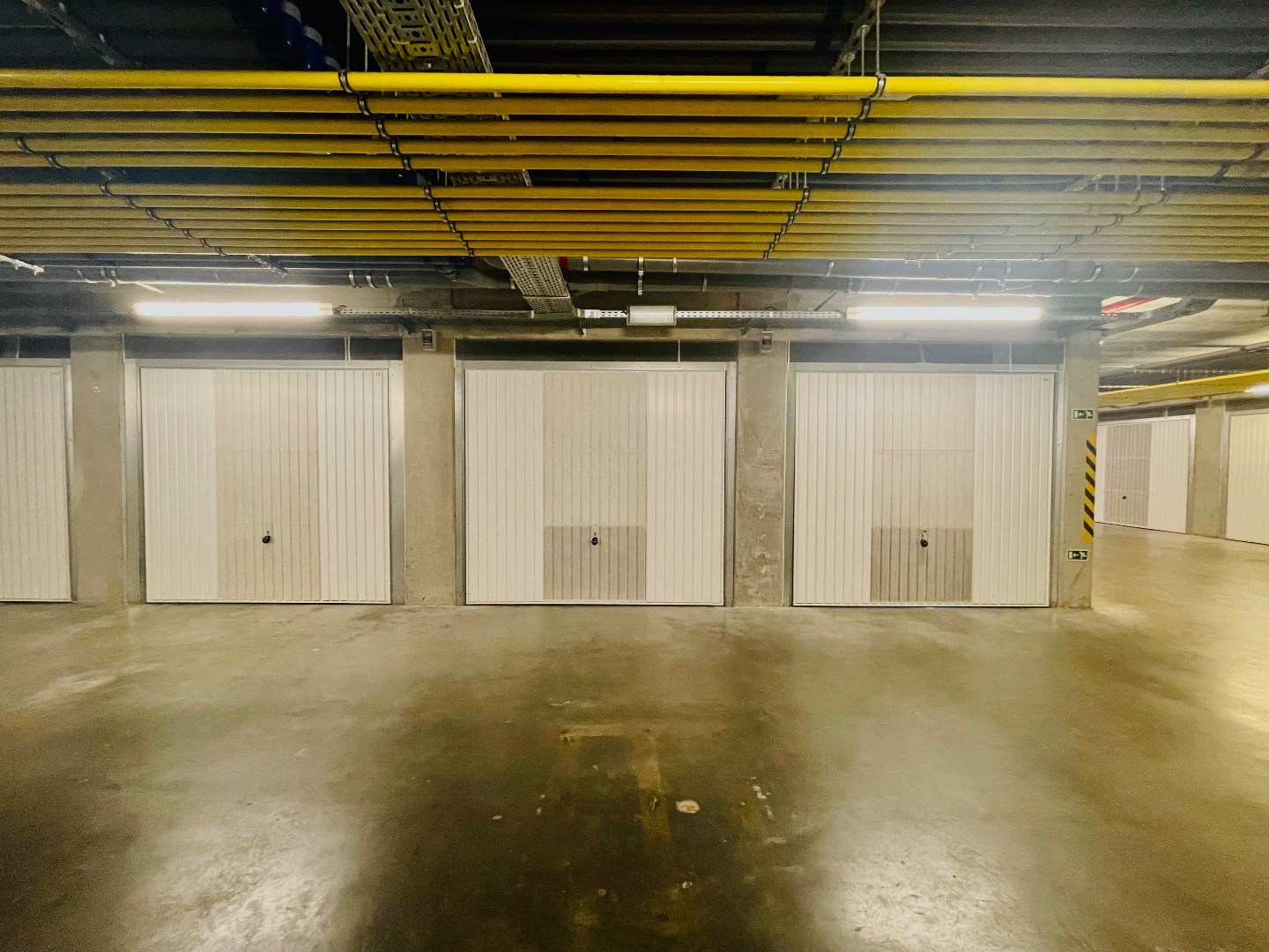 Garagebox in een afgesloten complex 