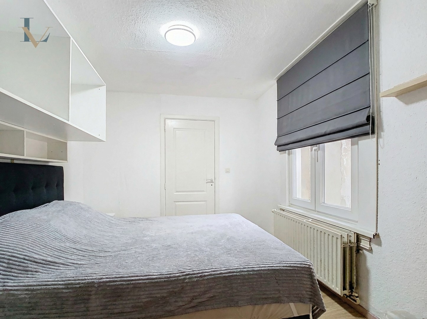 Te renoveren opbrengsteigendom met handelspand en woonunits/ ook geschikt als projectgrond 