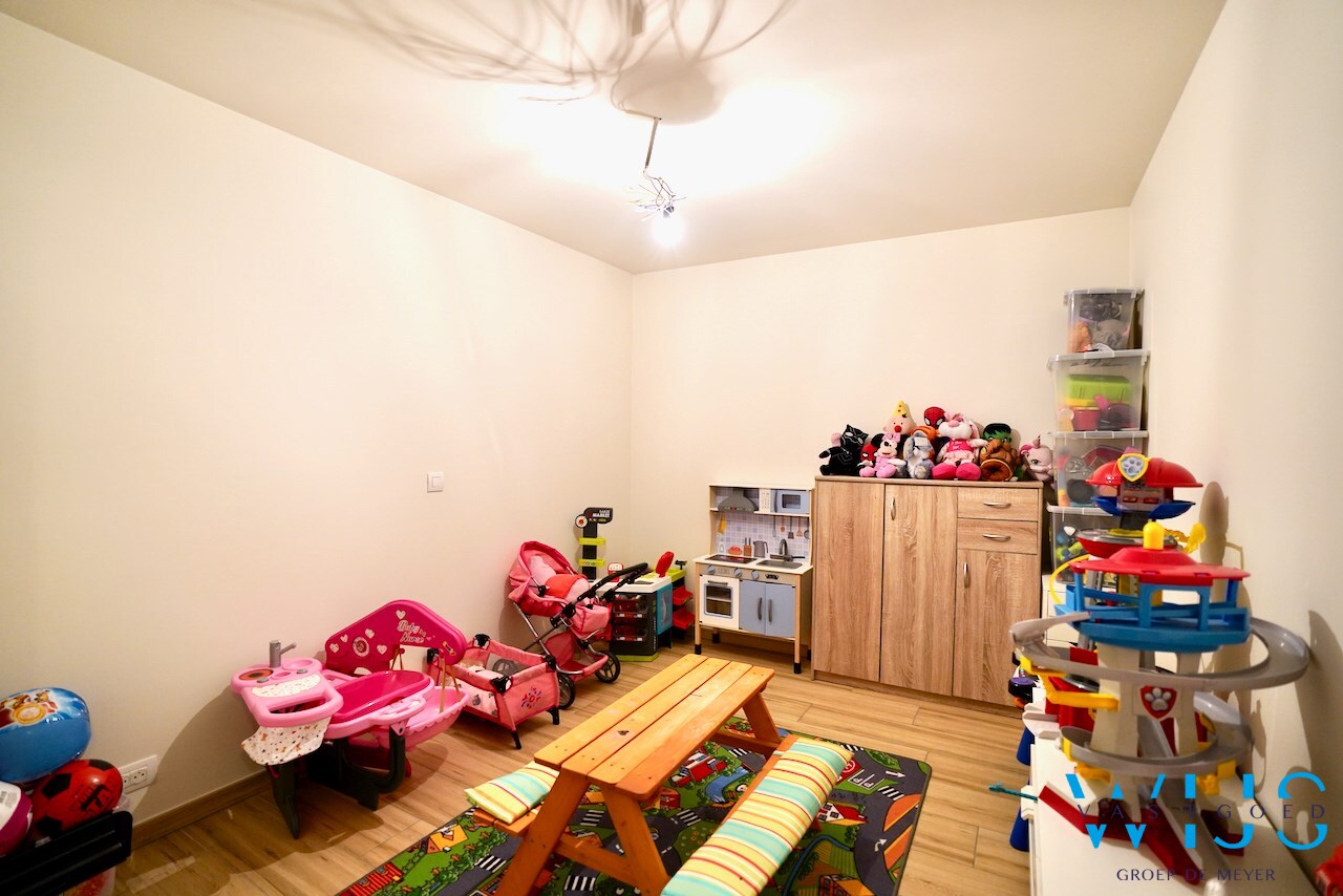 Instapklaar &amp; gezellig appartement met zonneterras te ERTVELDE ! 