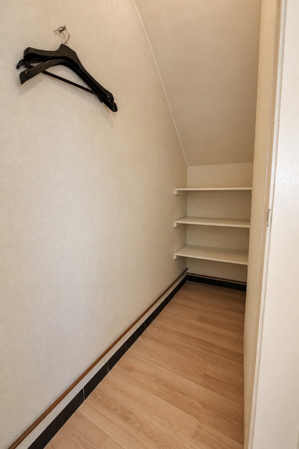 Te koop: Centraal gelegen stadwoning met 4 slaapkamers en diepe zuidgerichte tuin in Sint-Niklaas! 