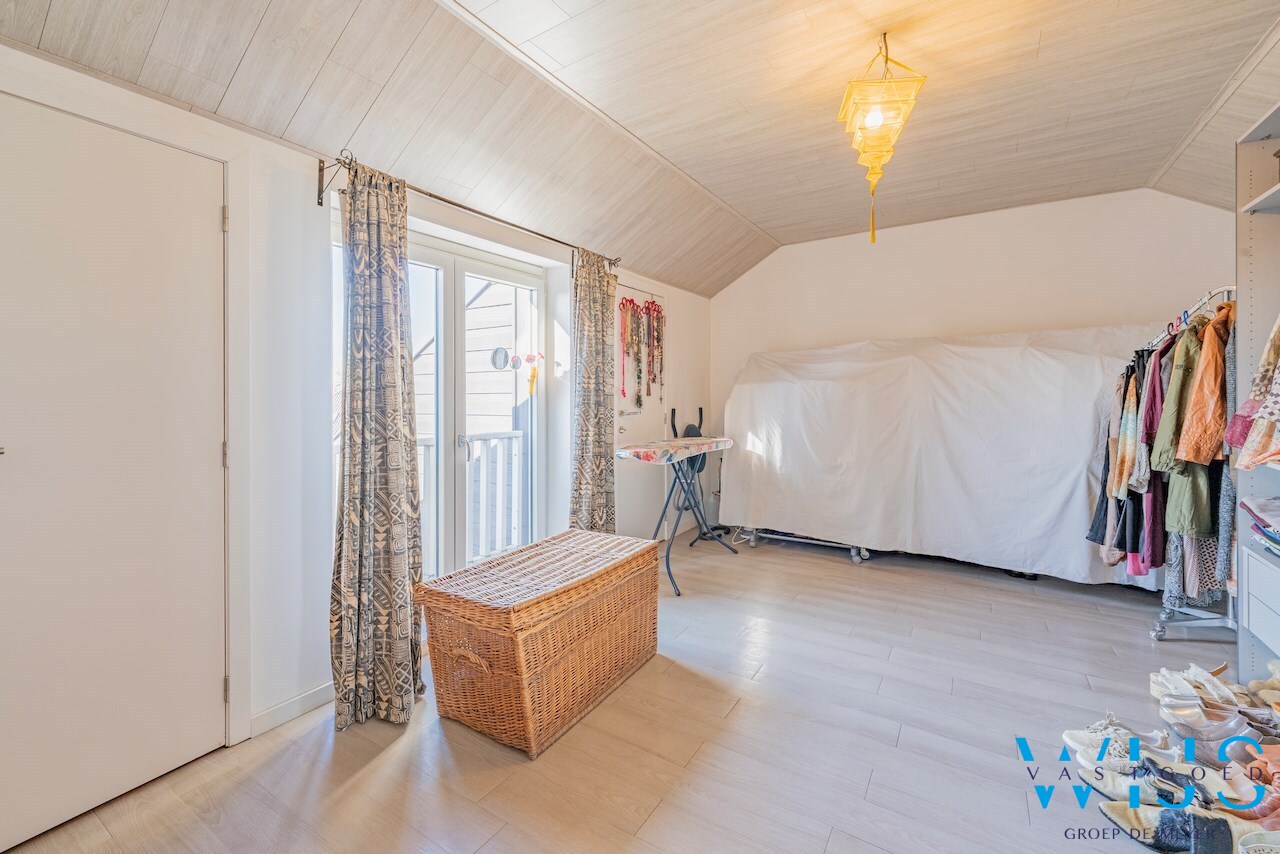 Interessant &amp; ruim duplex appartement te Ertvelde 