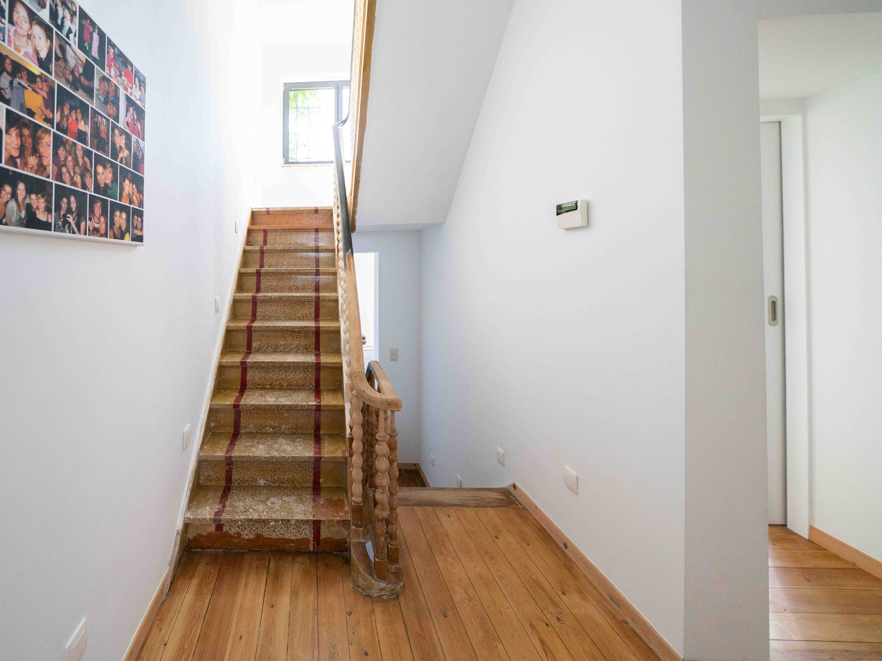 Volledig gerenoveerde woning met 4 kamers, tuin en garage 