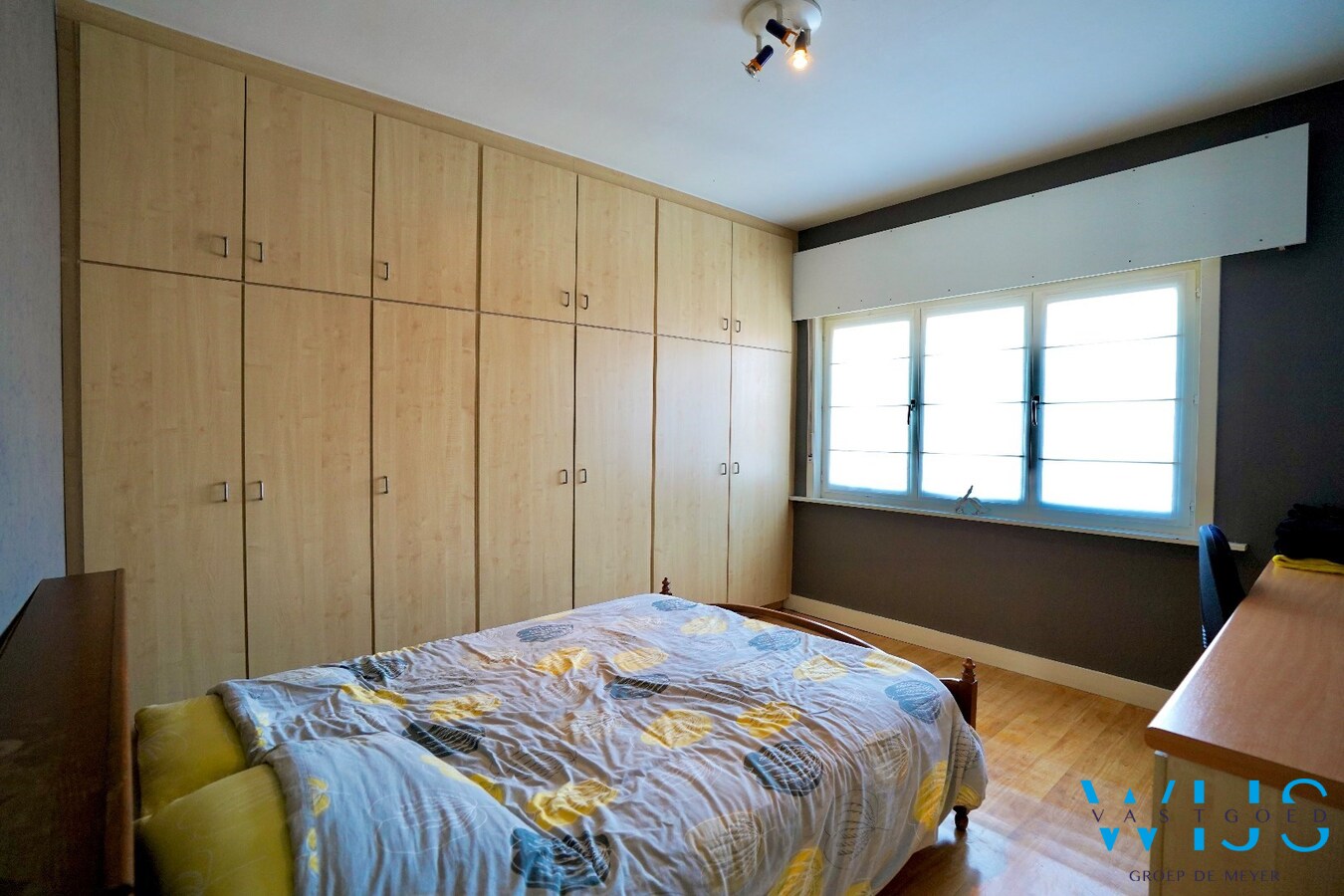 Stevig woonhuis aan de rand van het centrum van Sleidinge 