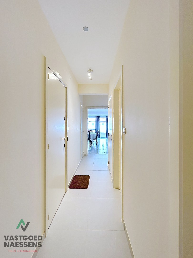 Appartement 2 chambres luxueusement rénové - Vue latérale sur  mer 
