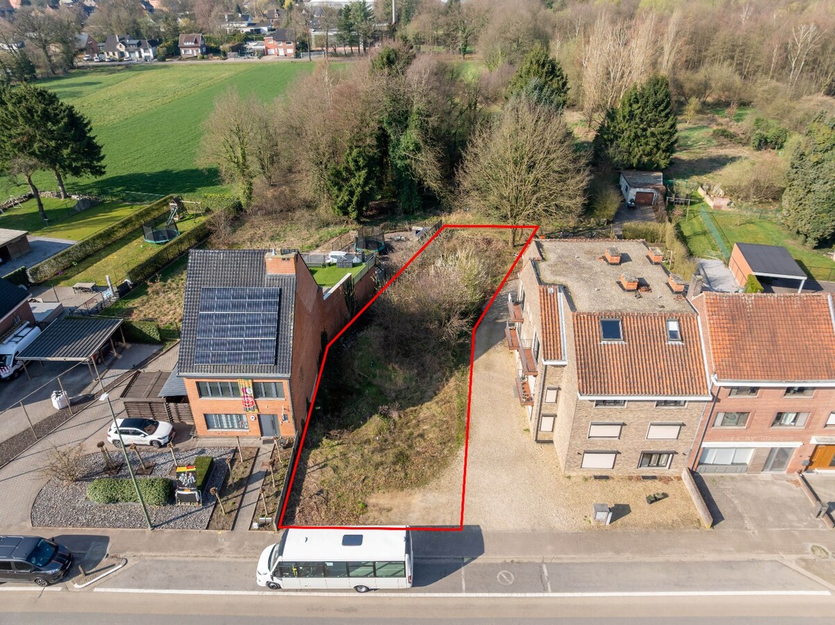 Bouwgrond voor halfopen bebouwing in het centrum van As 