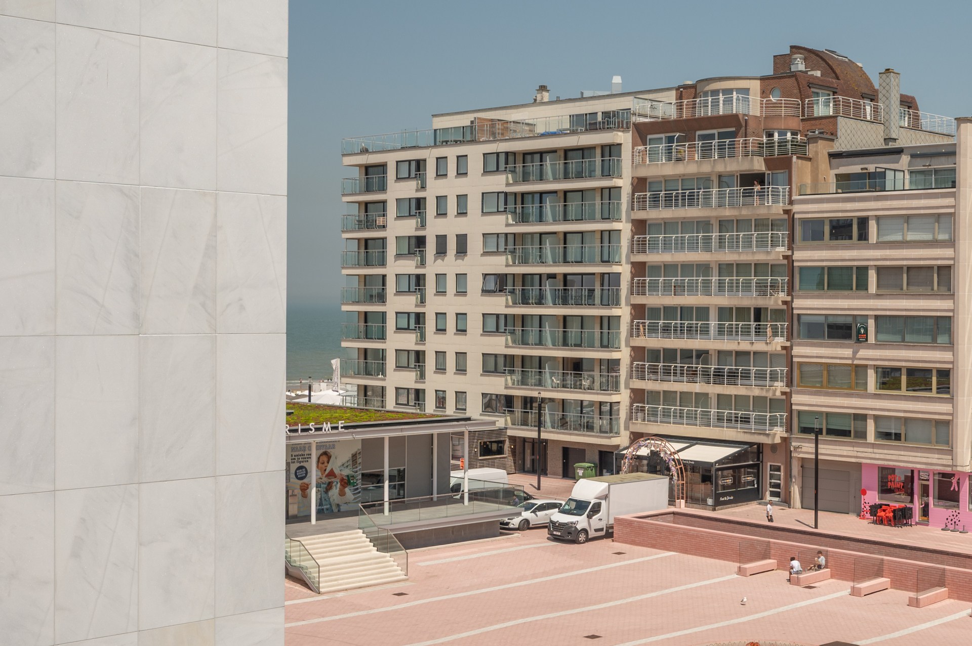 Luxueus gerenoveerd appartement op TOPlocatie in Knokke 