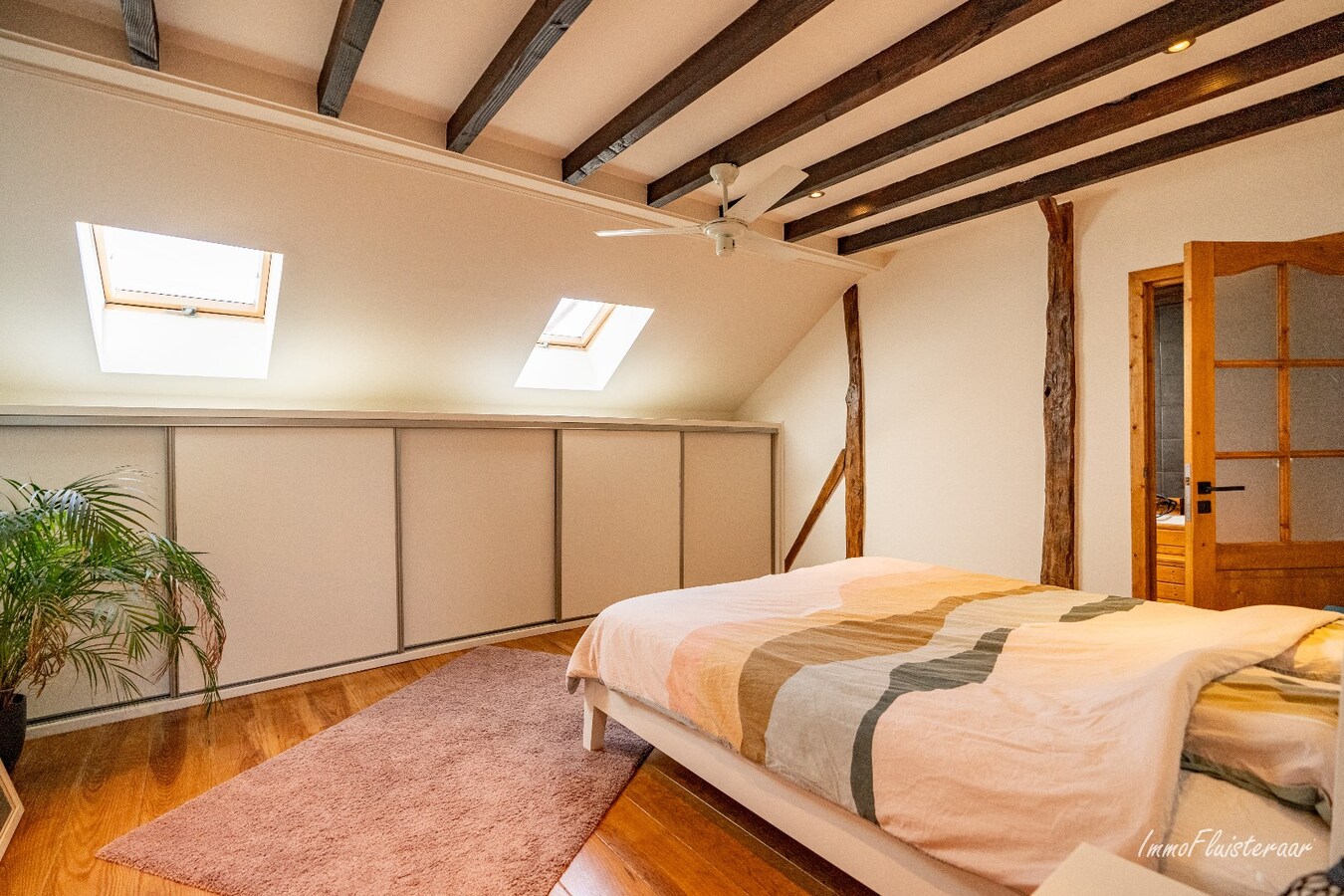 Charmante maison prête à emménager avec des installations pour chevaux sur environ 75a à Waanrode. 