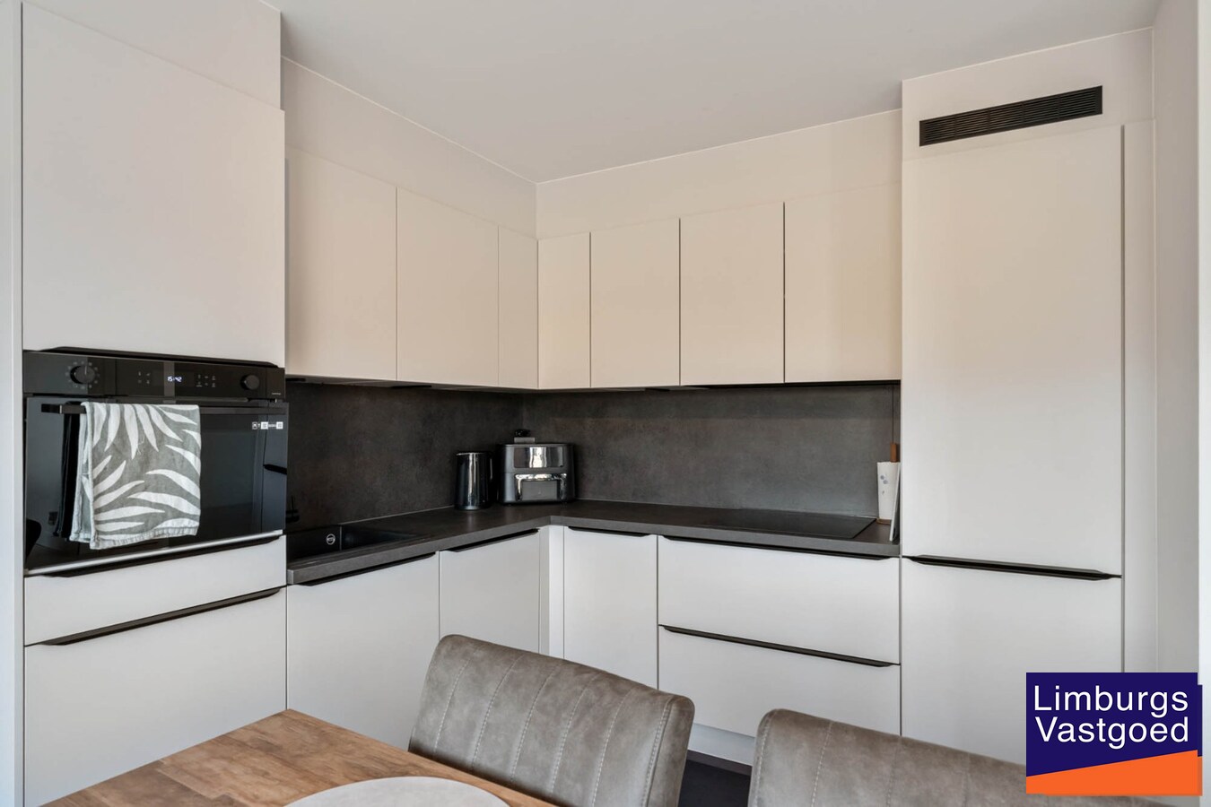 Modern appartement met groot terras in Diepenbeek, 1 slaapkamer, energielabel B, ondergrondse parking en berging inbegrepen 