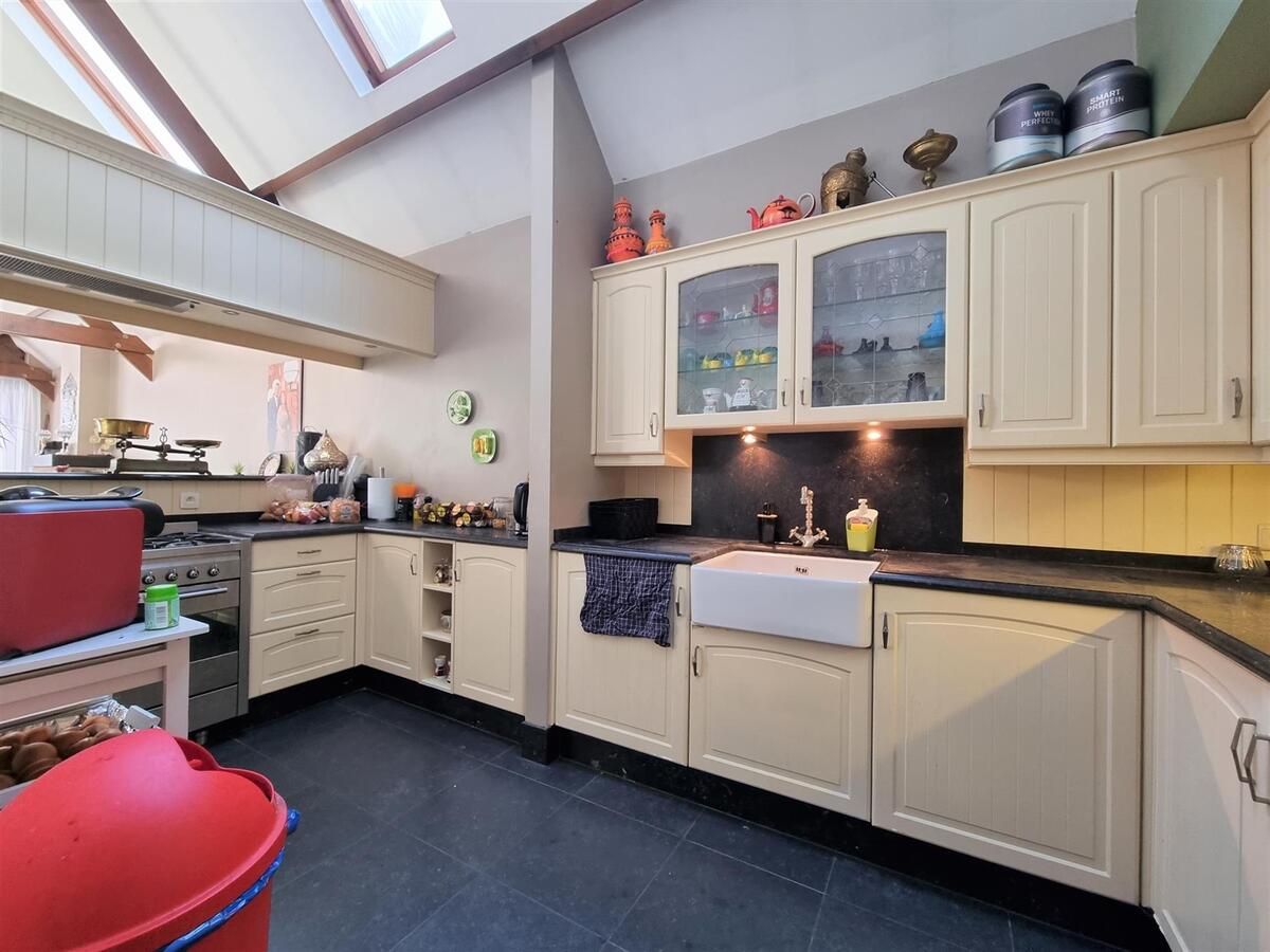 Ruime, instapklare woning met 4 slaapkamers, garage &amp; terras - Knokke 