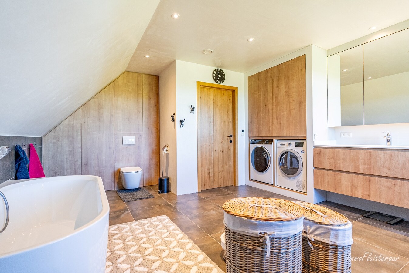 Magnifique domaine avec une villa neuve et un chenil et une pension pour chats agréés à Diksmuide 