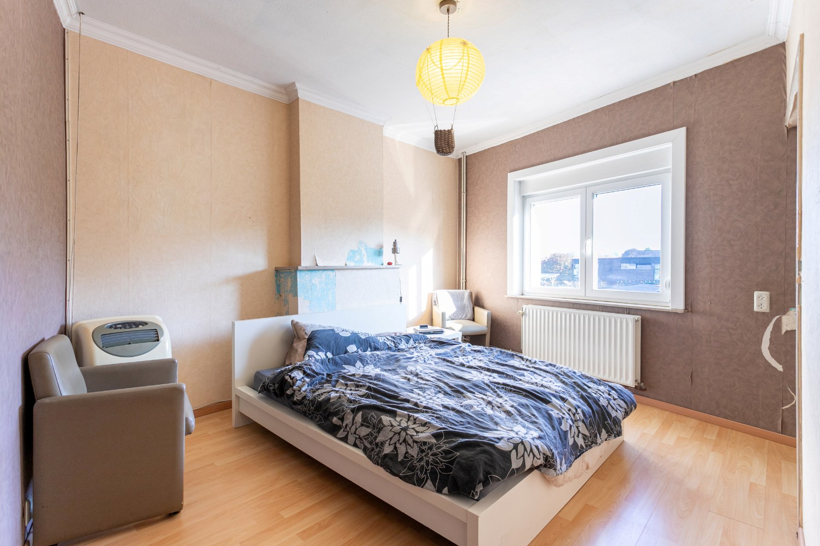 Op te frissen woning met 3 slpk te Halle 