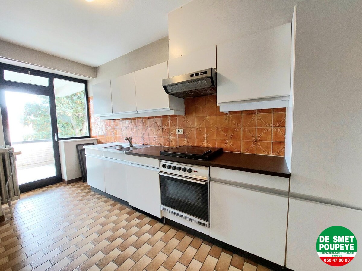 Zonnig hoekappartement met autostaanplaats 