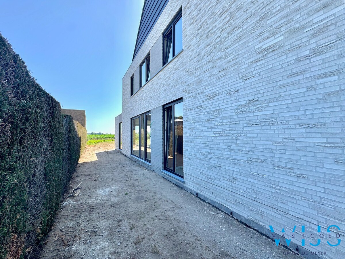 Nieuwbouw op TOPlocatie te Lembeke ! 