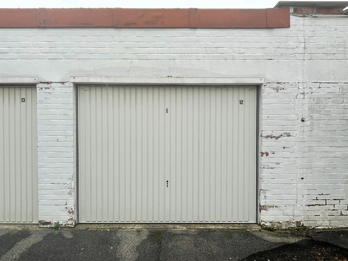 Ruim appartement met twee slaapkamers en garage te centrum Roeselare 