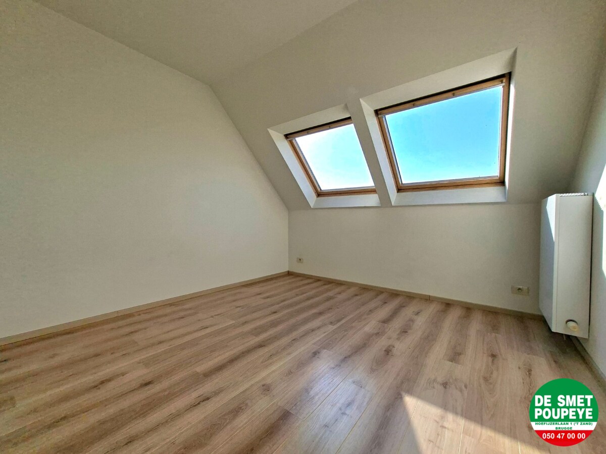 Ruim duplex appartement nabij 't station 