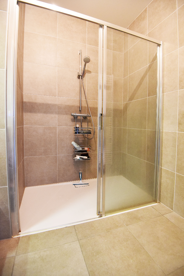 Recent app. 2 slpks, terras, balkon en garage te Maldegem 