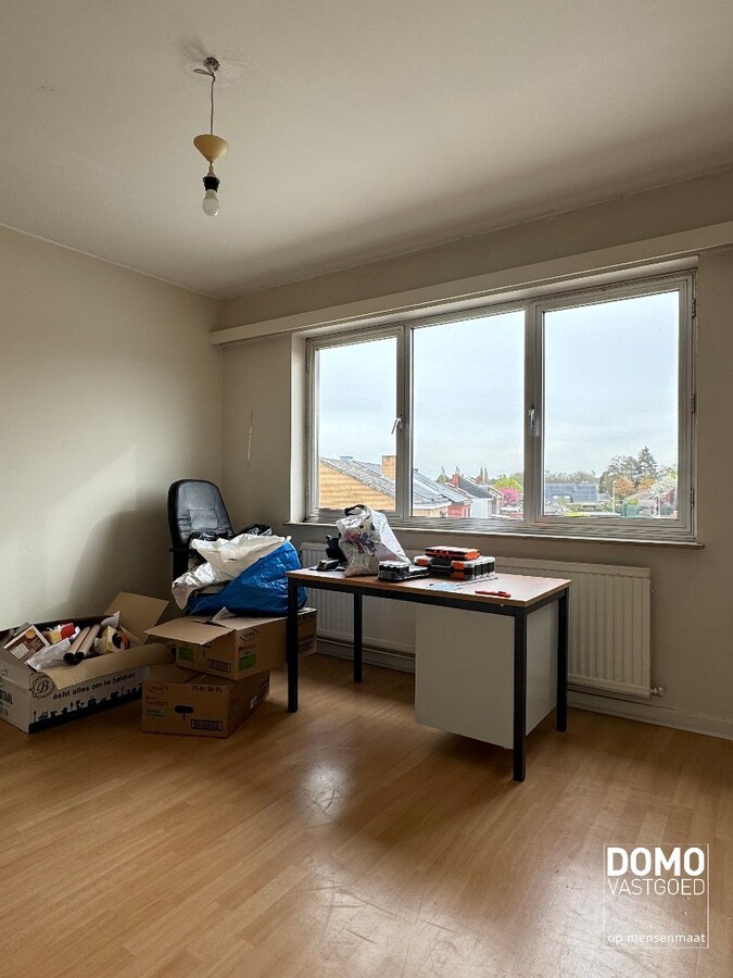 RUIM APPARTEMENT MET 2 SLAAPKAMERS IN HET CENTRUM VAN BERINGEN 