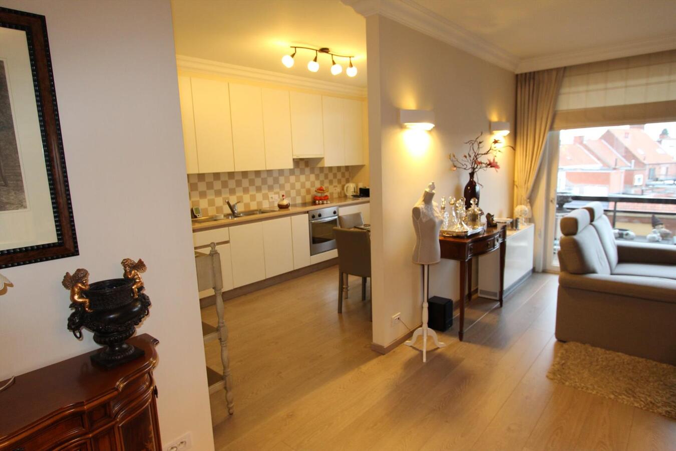 Instapklaar appartement met garage te Roeselare 