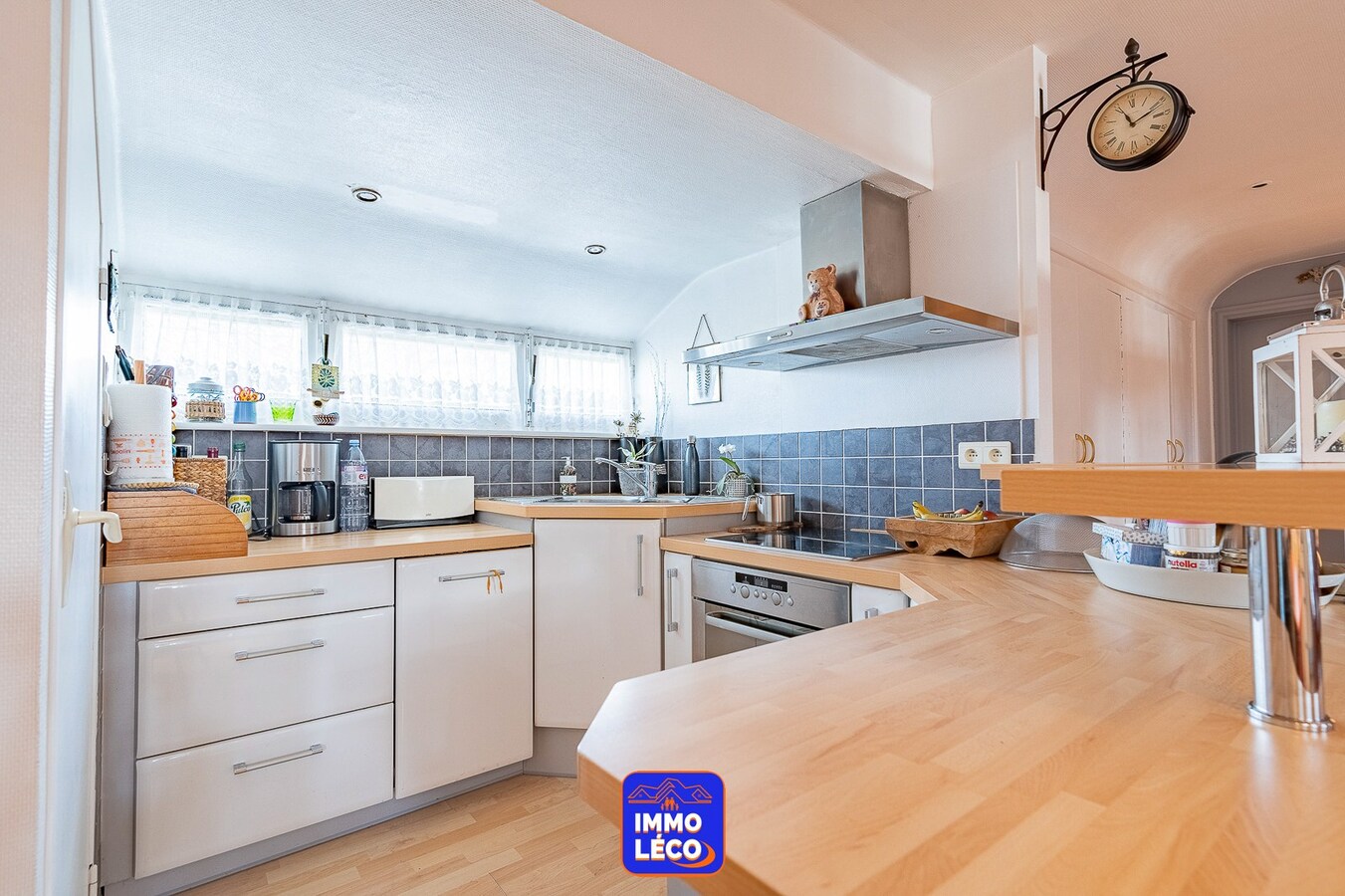 Villa de caractère érigée sur 1478m² aux multiples possibilités ! 