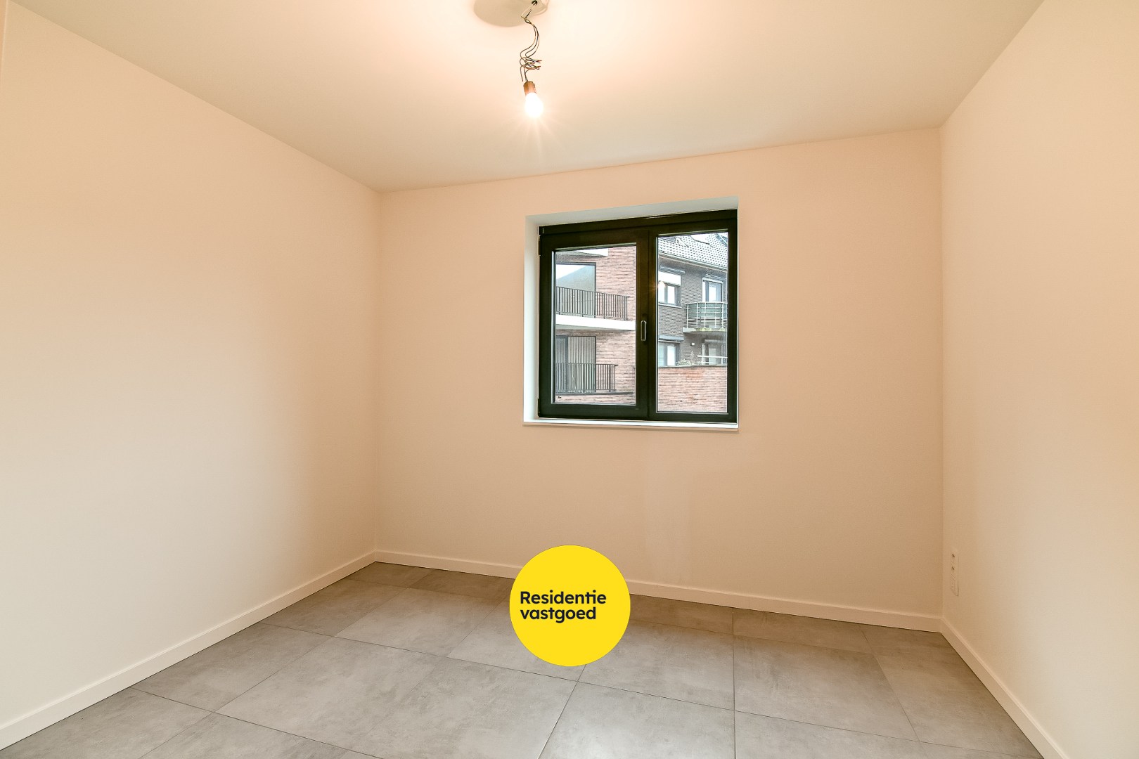 Stijlvol en energiezuinig wonen in hartje Gistel 