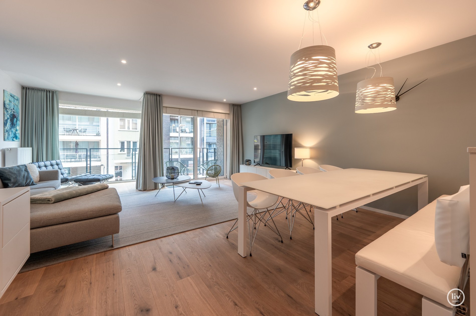 Magnifique appartement avec grande terrasse ensoleillée au centre de Knokke. 