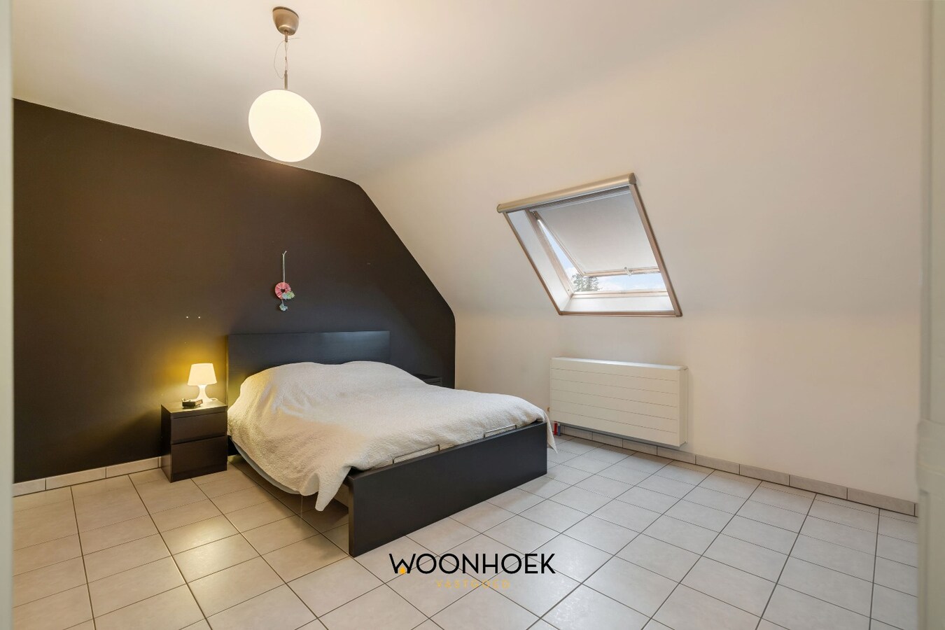 Zeer ruim &amp; zonnig duplexappartement vlakbij centrum en station 