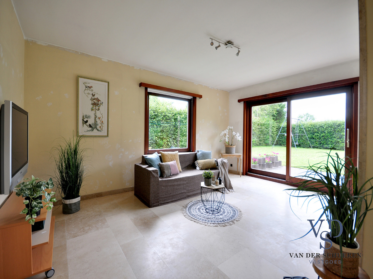 Lichtrijke villa in aangename omgeving ! 