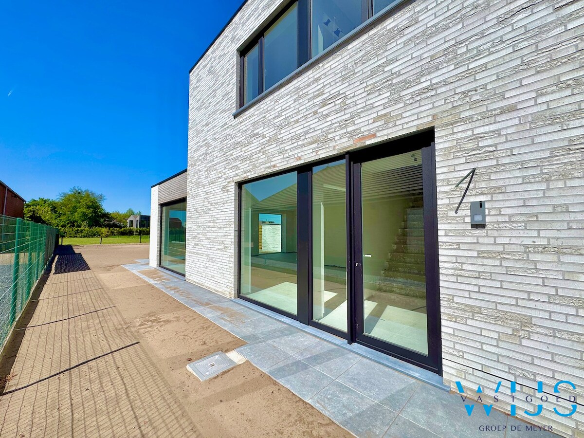 Moderne nieuwbouw op TOPlocatie te Assenede ! 