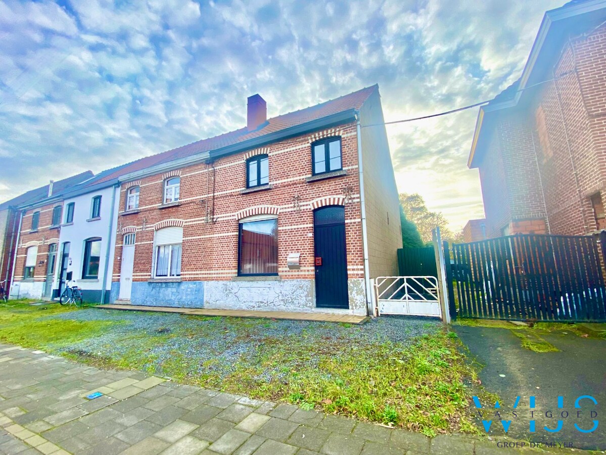 Te renoveren woonhuis op 430m² te Rieme/ Ertvelde ! 