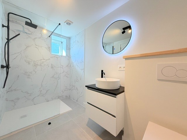 Trendy halfopen bebouwing met tuin en uitweg te Wevelgem ! *** NONO INSPIRED*** 